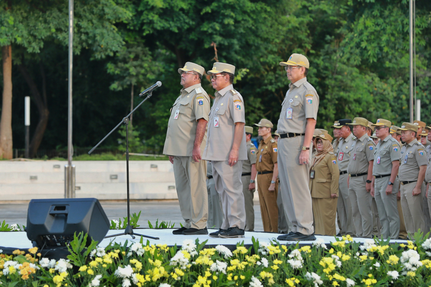 1-gub apel perdana.jpg