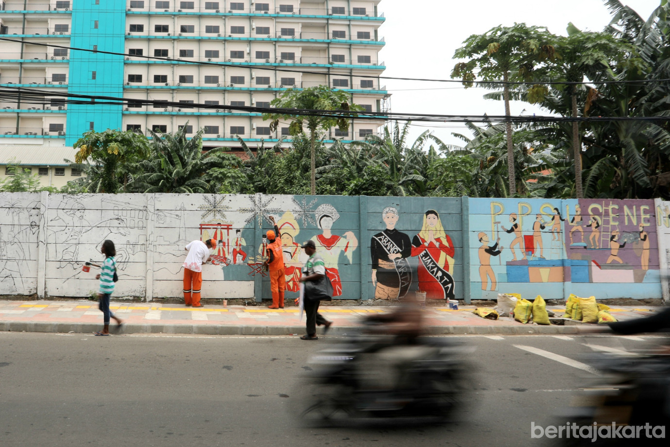 6 Mural Karya PPSU Senen Warnai Jalan Dr.Abdul Rahman Saleh_6.jpg