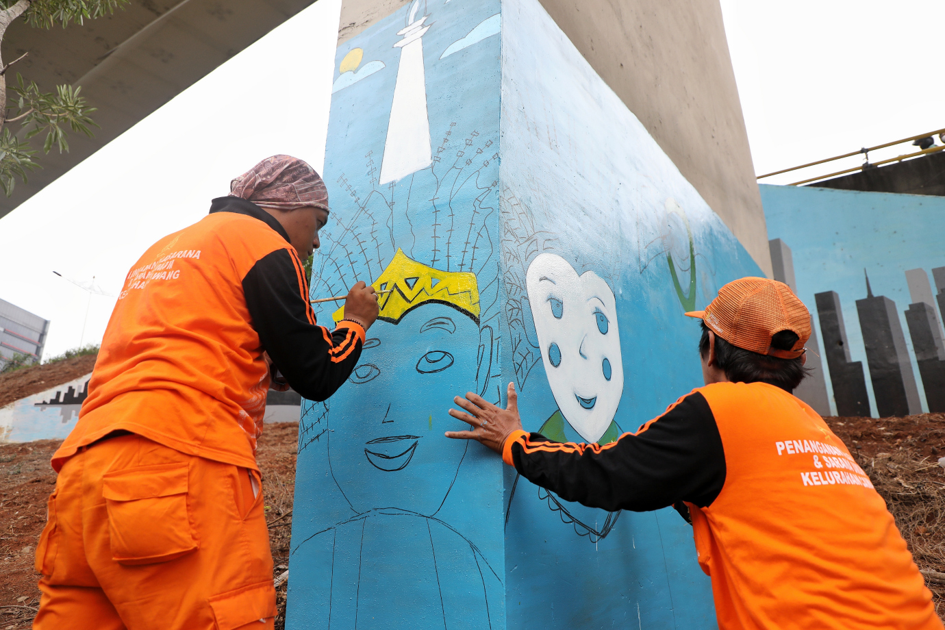 1.PPSU Cawang Buat Mural Sambut HUT Jakarta.jpg