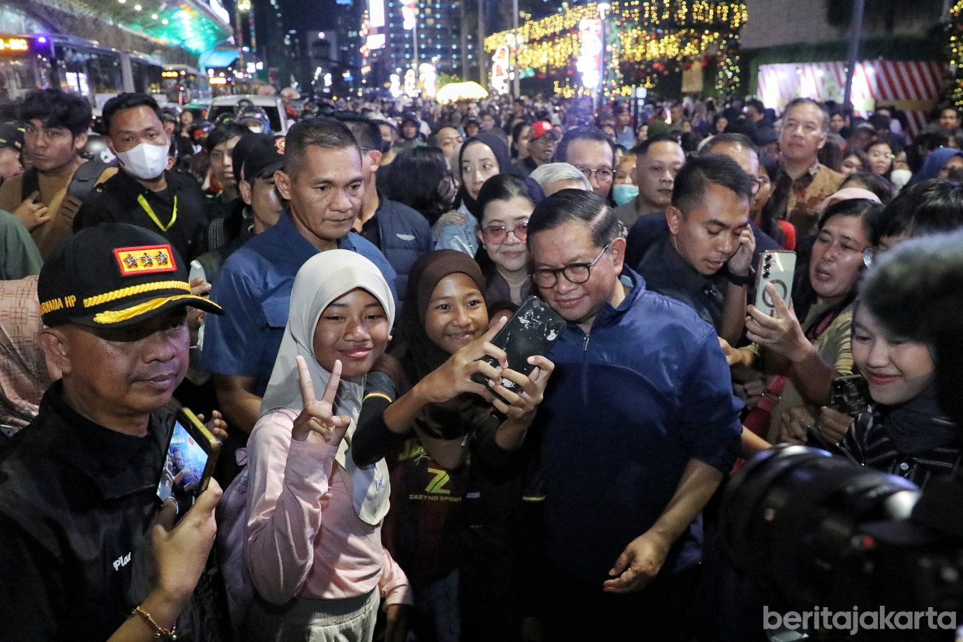3.GUB-WAGUB Kunjungi Jakarta Light Festival.jpg
