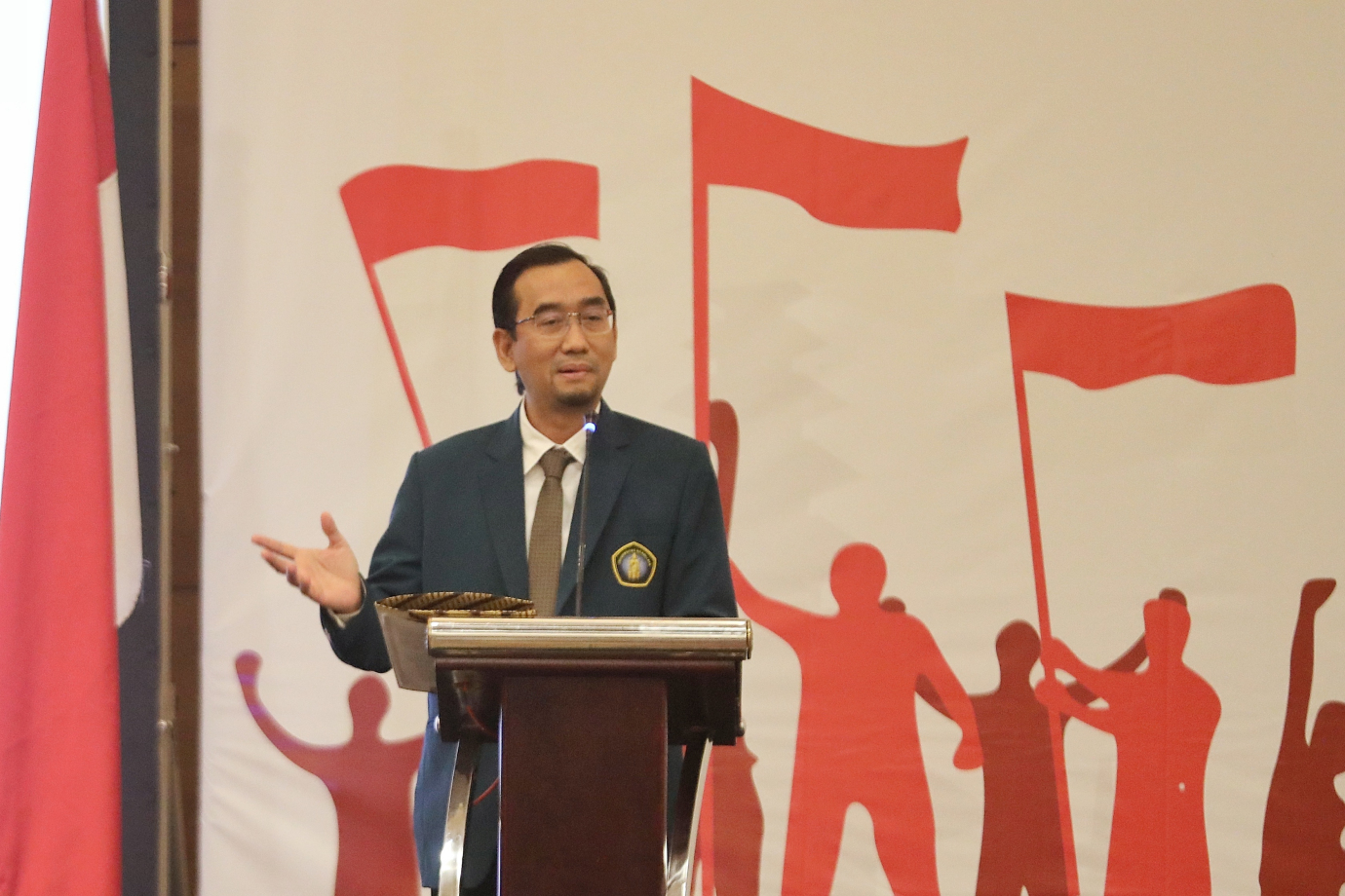 3.Pram Paparkan Tantangan dan Potensi Jakarta ke Mahasiswa Pascasajarana UB.jpg