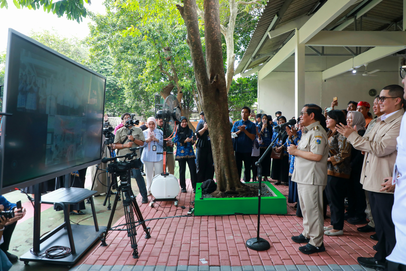 5-1 gubkantinsehat.jpg