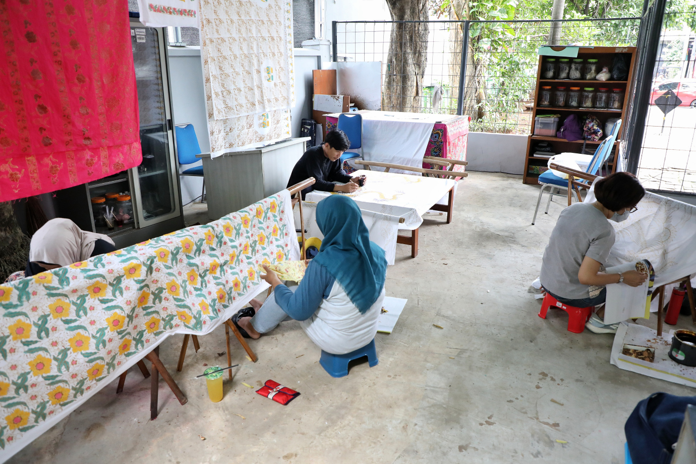 1.Batik Pejabat Pejaten Barat.jpg