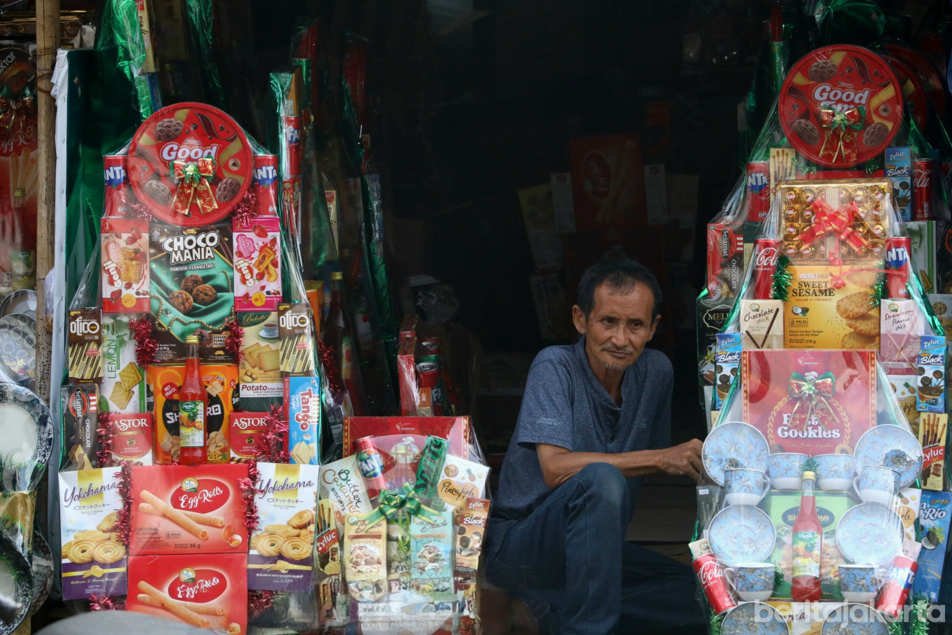 1 Jelang Nataru 2025, Pedagang Parsel Mulai Ramaikan Pasar Kembang Cikini_1.jpg