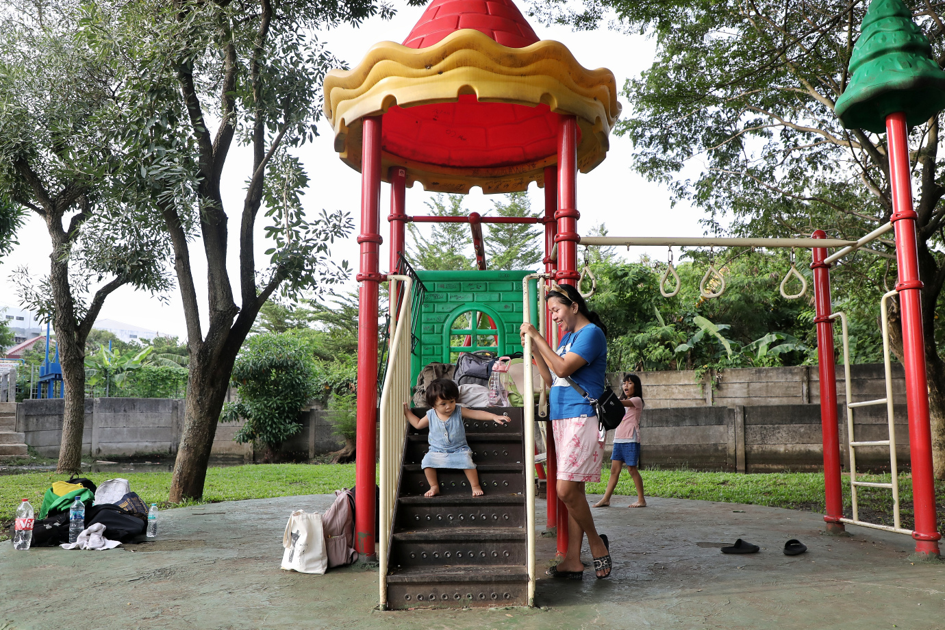 5.Menikmati Waktu Sore di Taman Melati Cilangkap.jpg