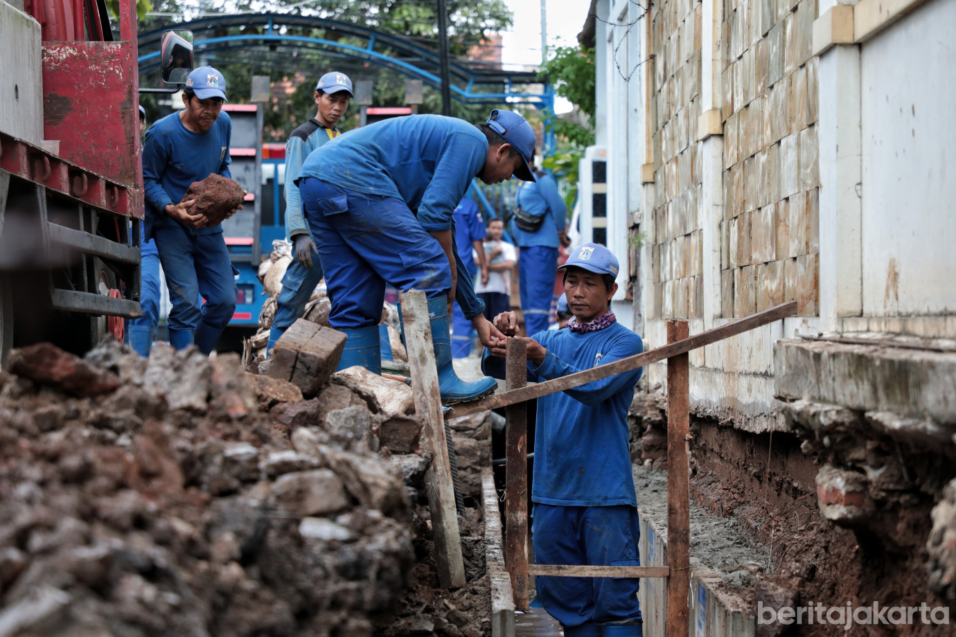3.Saluran Sepanjang 229 Meter di Bungur Dinormalisasi .jpg