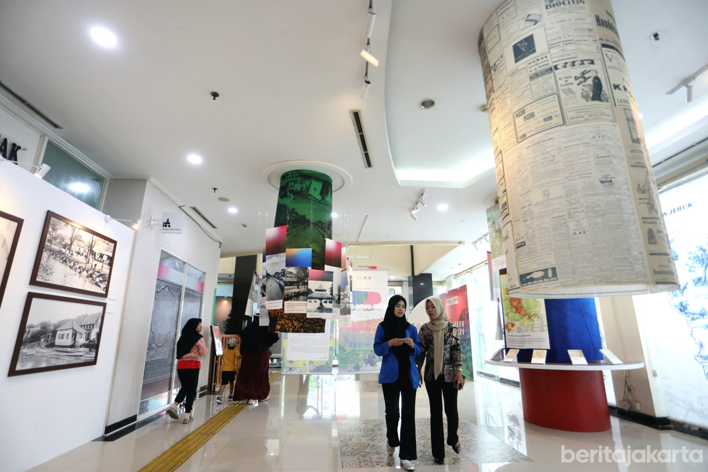 6 Pameran Arsip _Dari Mulut ke Arsip_ Angkat Sejarah Jakarta Barat_6.jpg