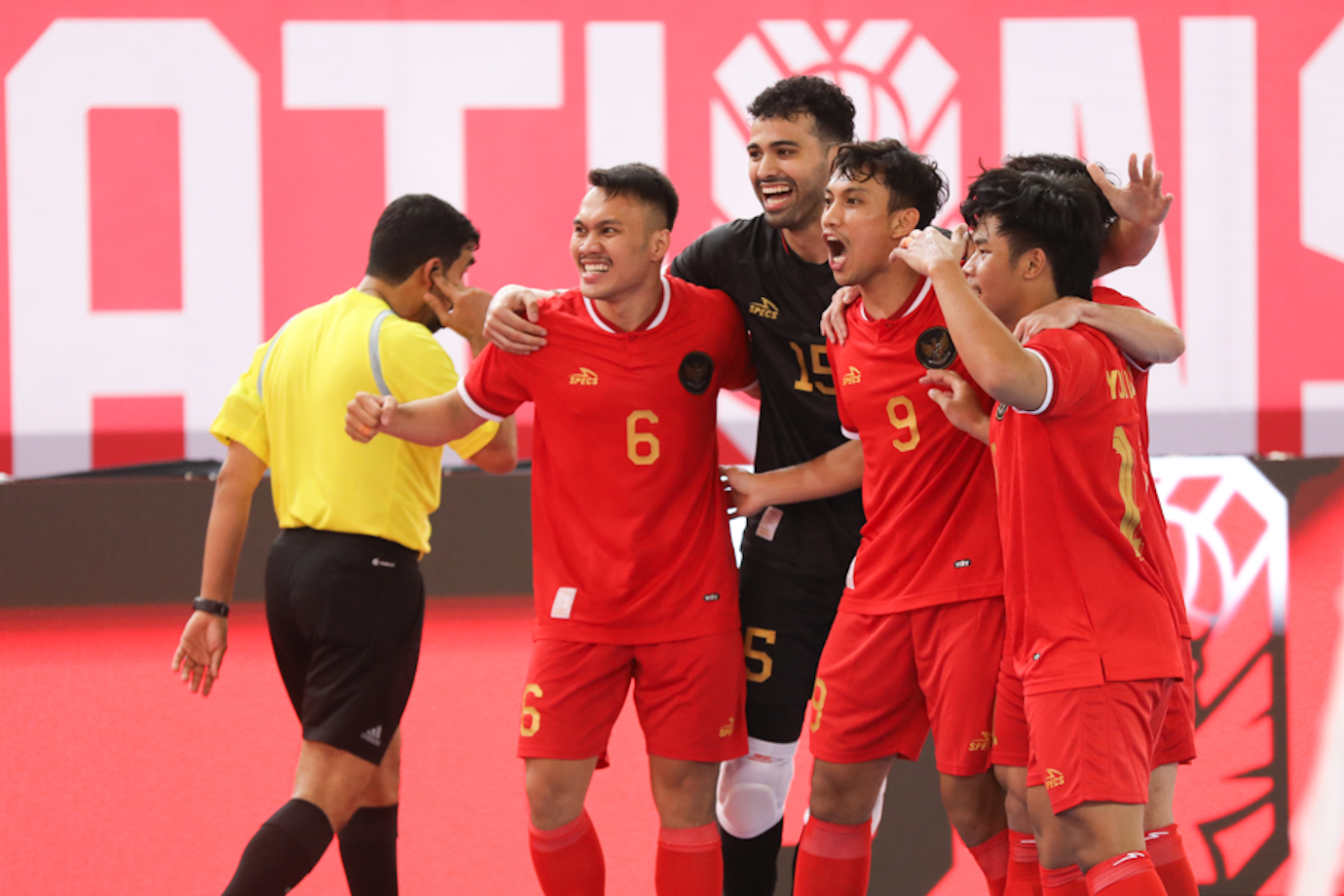 8 Futsal 4NWS-9.jpg