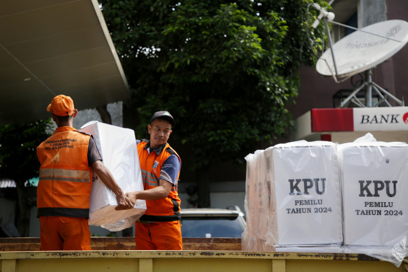 7.Pendistribusian Logistik Pemilu.jpg