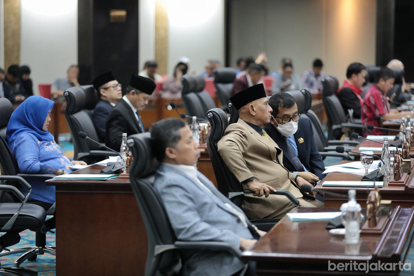 5.DPRD DKI Gelar Paripurna Penyampaian Laporan Reses Pertama 2025 (1).jpg