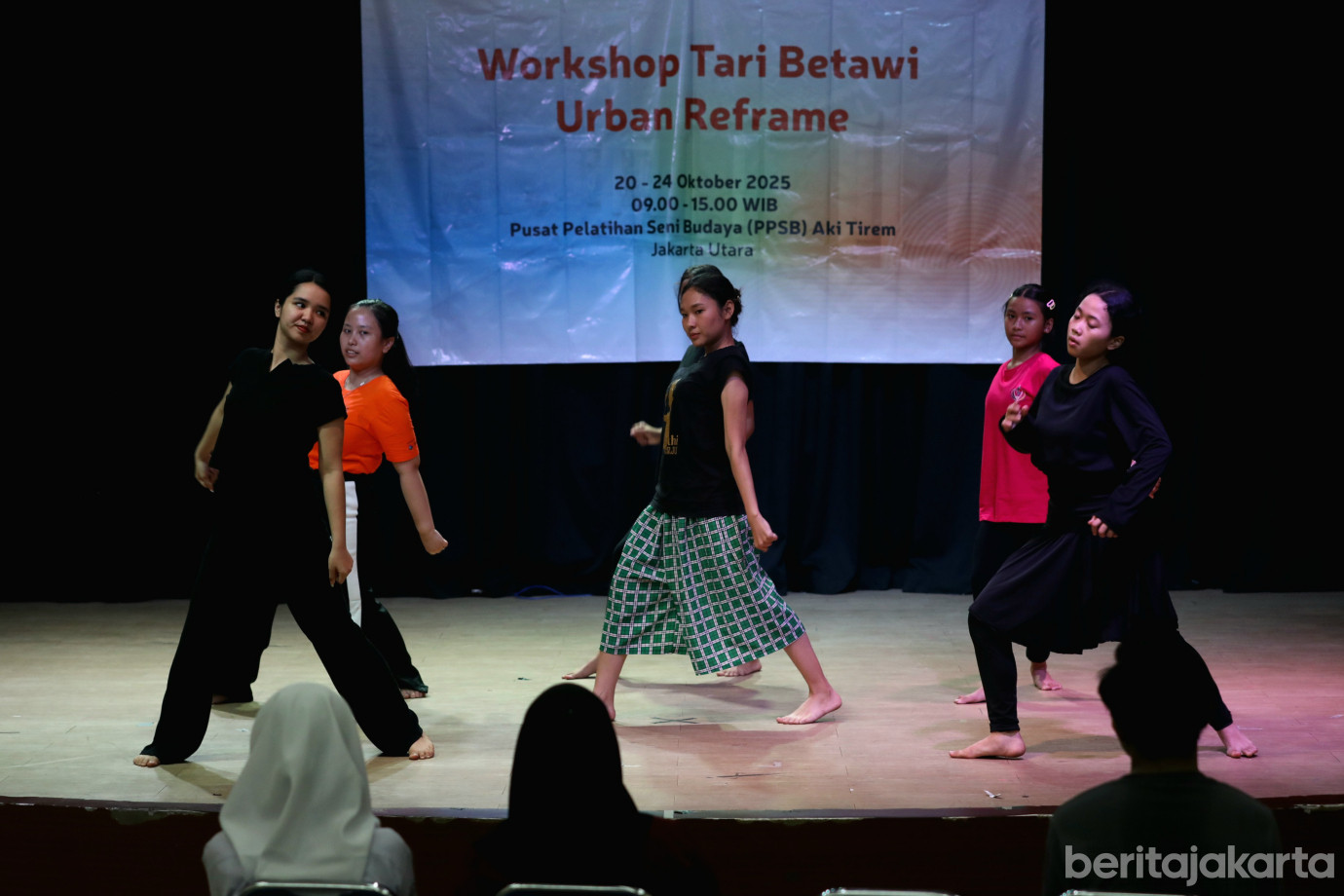 1 20 Peserta Ikuti Pelatihan Seni Tari Betawi di Jakarta Utara_1.jpg
