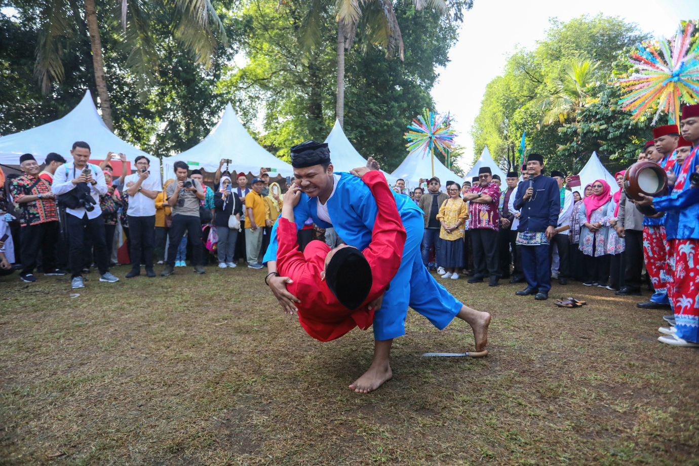 1 Wagub Rano Hadiri acara Cilandak Berbudaya_1.jpg