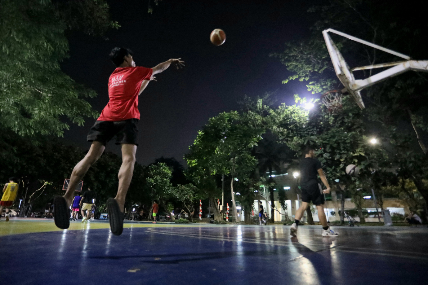 3 Taman Menteng Jadi Ruang Favorit Warga Usai Dibuka 24 Jam_3.jpg