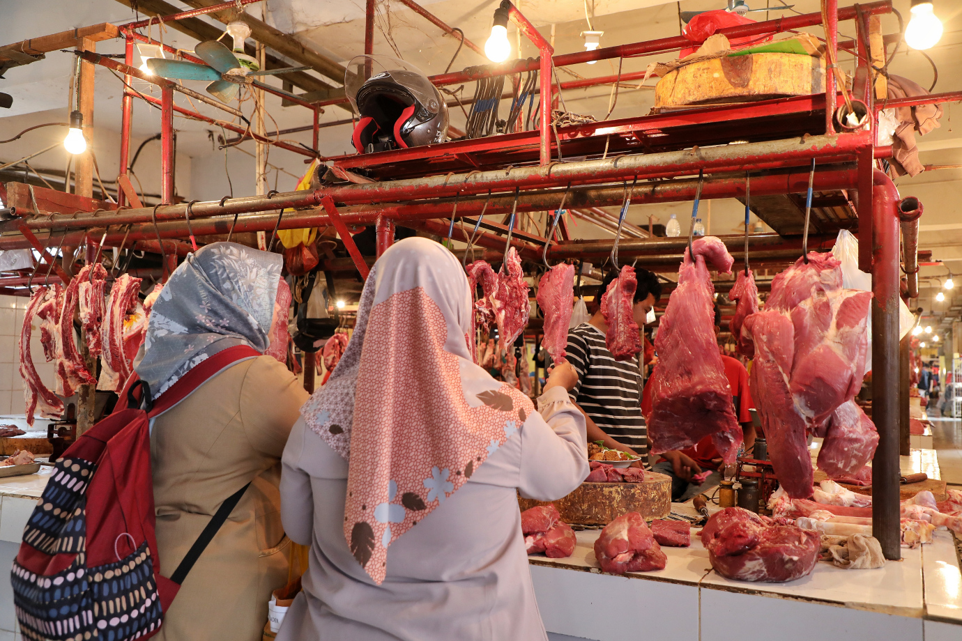 3.Sudin KPKP Jakarta Timur Gelar Pengawasan Pangan di Pasar Perumnas Klender .jpg