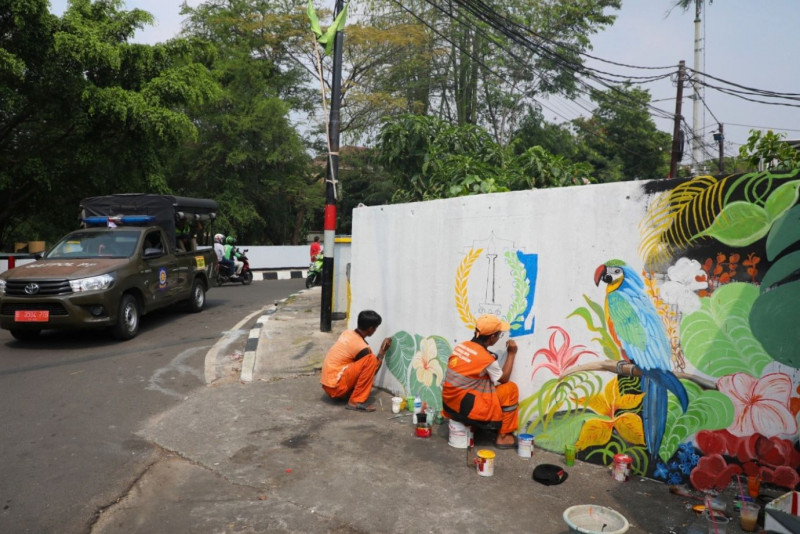 6 ppsu mural pulogadung.jpg