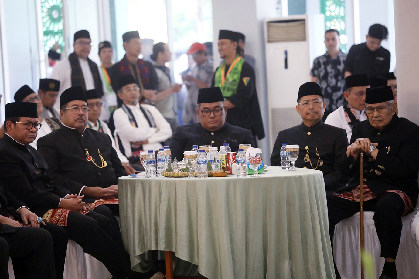 pengukuhan-gelar-abang-gub-01.jpg