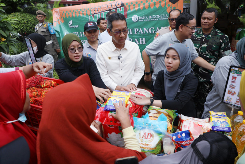 sembako-murah-papanggo-03.jpg