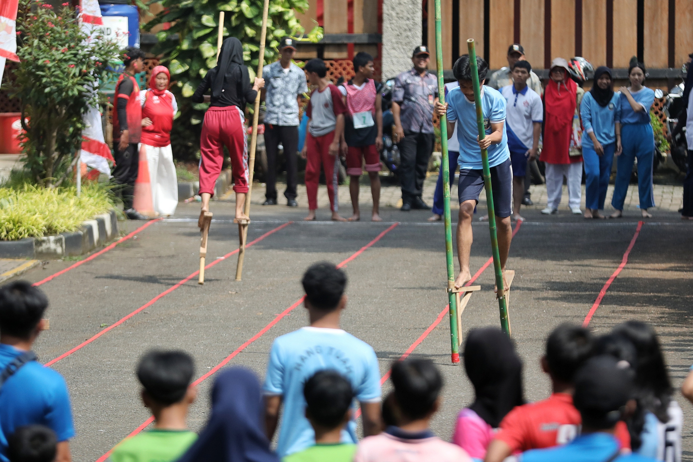 8.41 Sekolah Ikuti Lomba Permainan Tradisional di PBB Setu Babakan.jpg