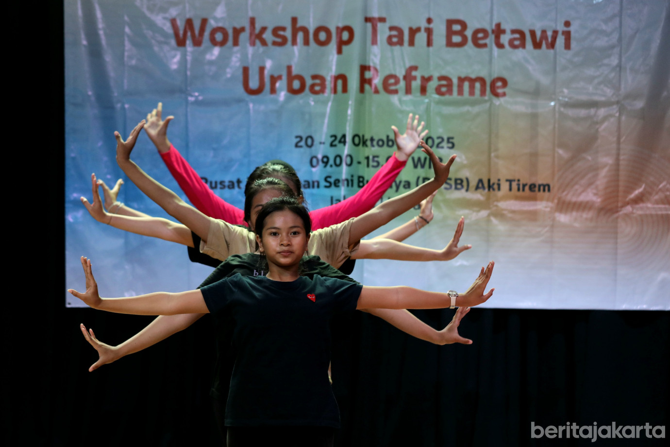 3 20 Peserta Ikuti Pelatihan Seni Tari Betawi di Jakarta Utara_3.jpg