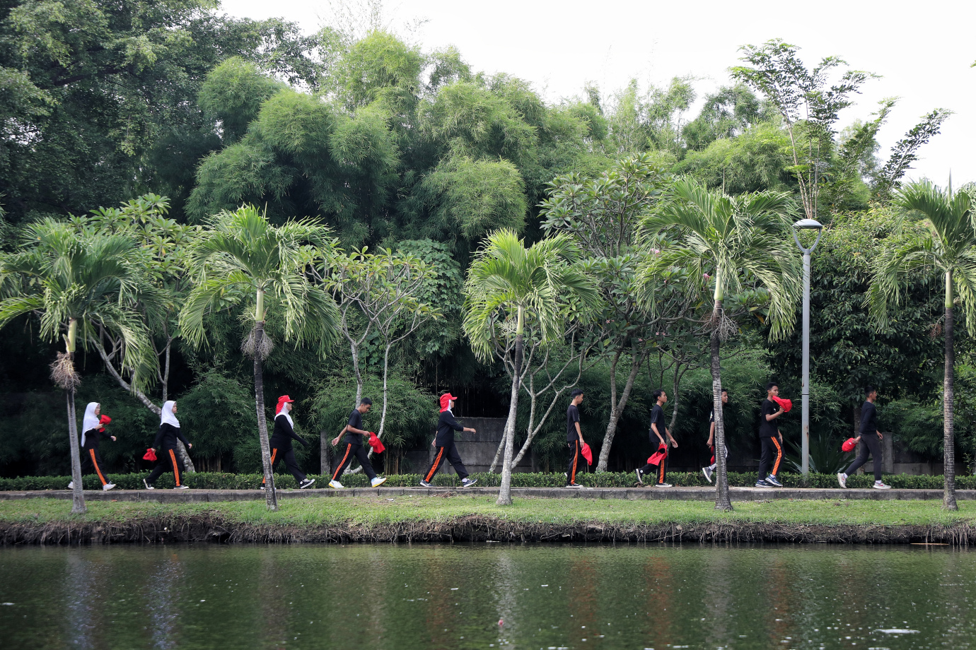 1.Menikmati Waktu Sore di Taman Melati Cilangkap-1.jpg