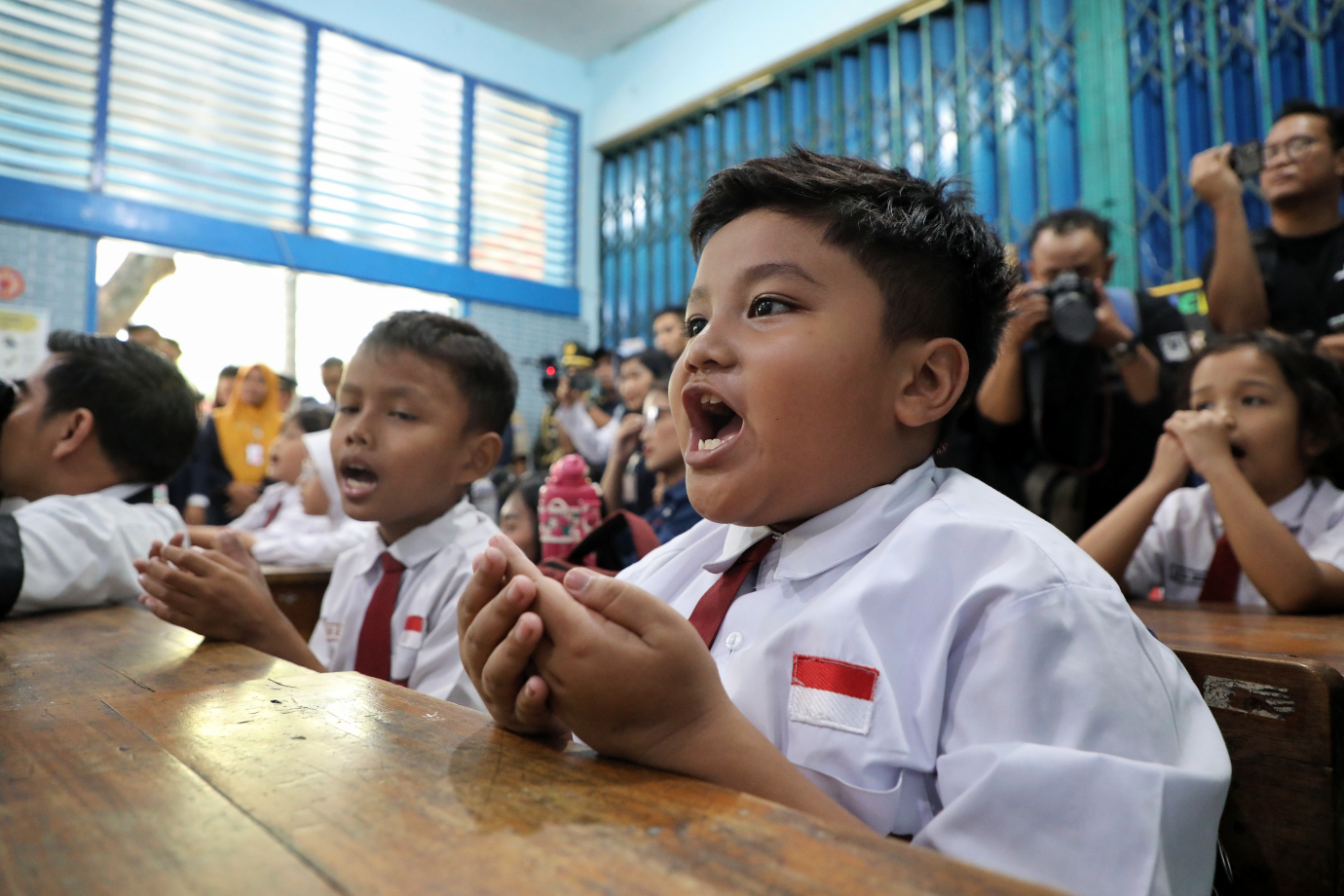 6.Pj Gubernur Tinjau Makan Siang Gratis di SDN 03 Menteng.jpg