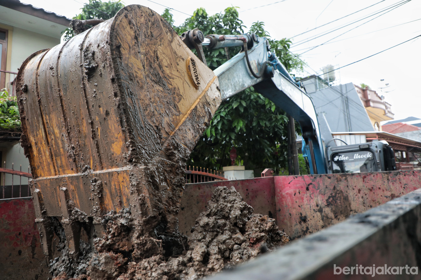 7.Saluran Sepanjang 229 Meter di Bungur Dinormalisasi .jpg