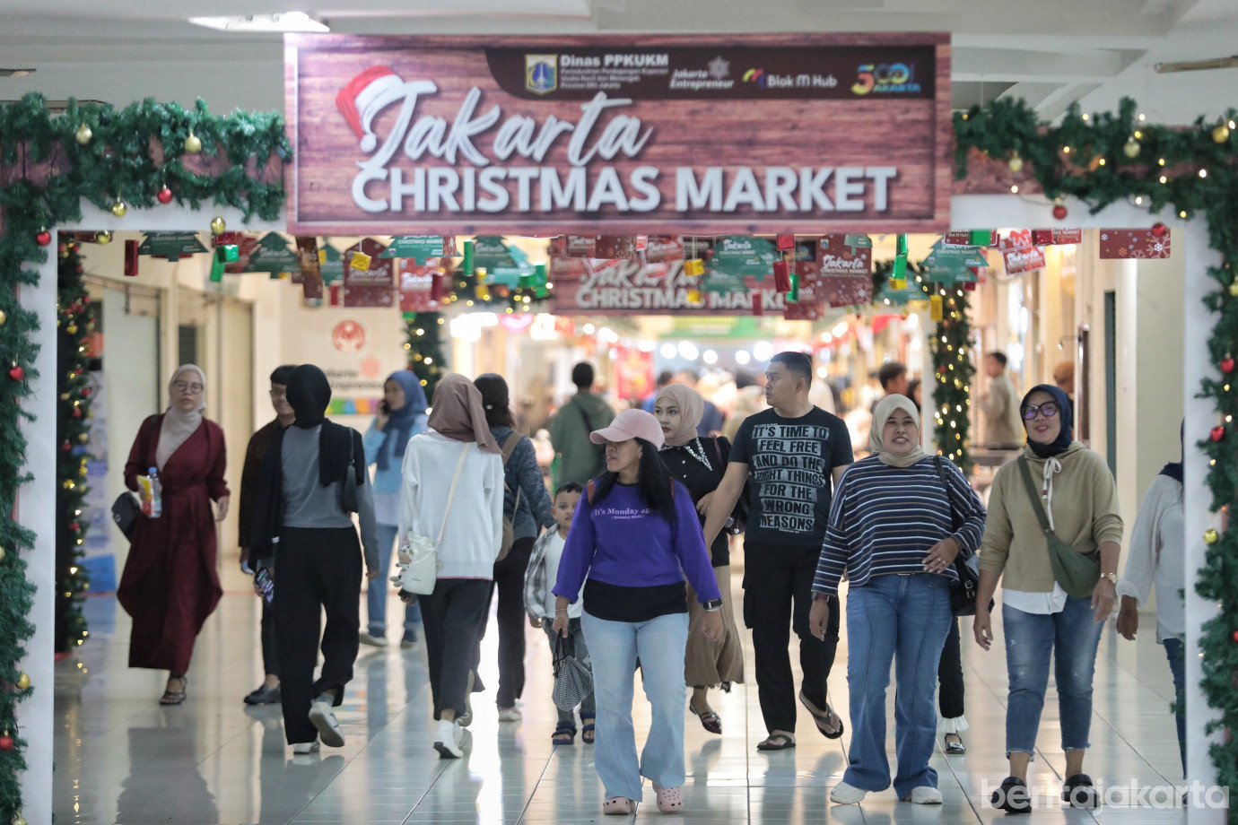 1.Jakarta Christmas Market.jpg