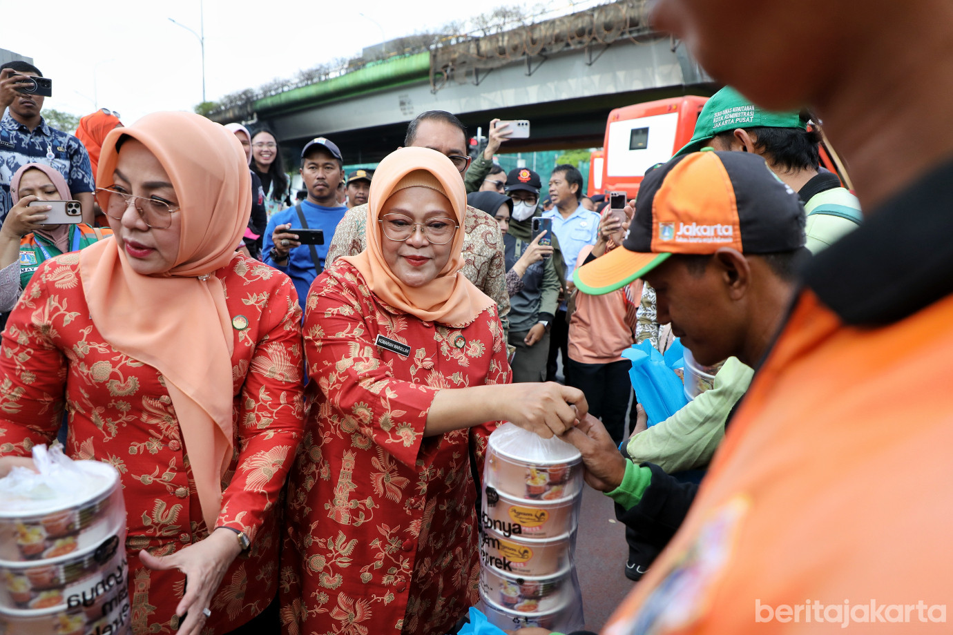 3.DWP DKI Berikan Apresiasi Pasukan Pelangi di Jakarta Pusat (1).jpg