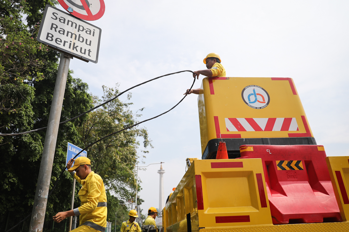 Lampu PJU Medan Merdeka-3.jpg