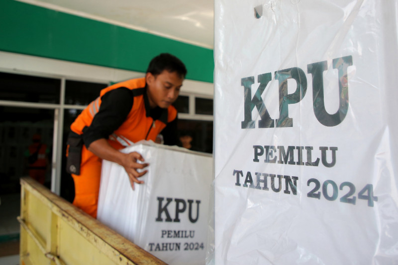 5.Pendistribusian Logistik Pemilu.jpg