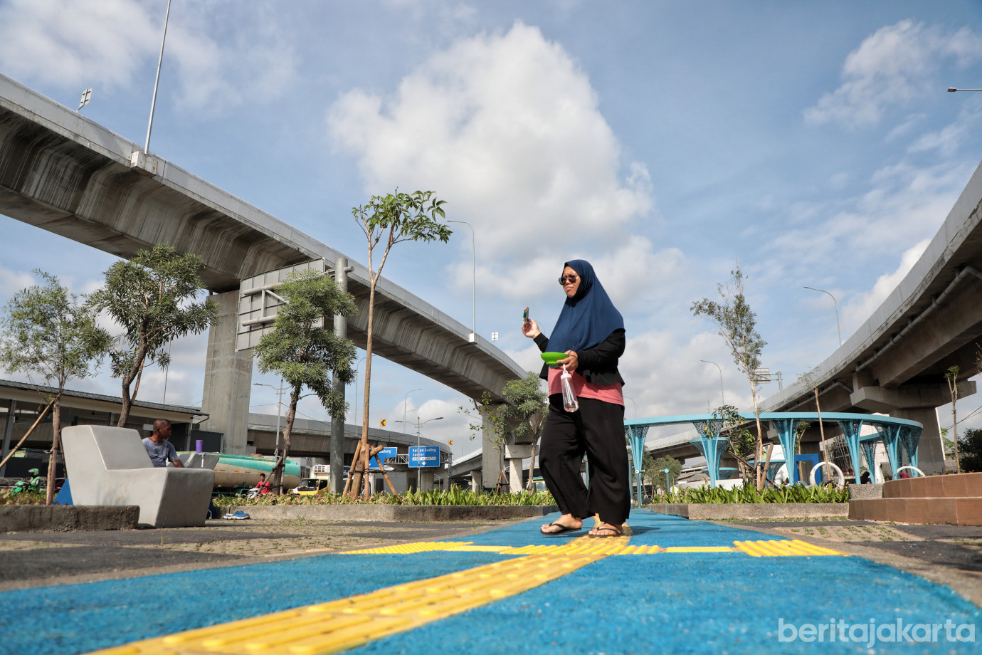 4.Taman Gapura Muka Cakung Jadi Spot Favorit Baru.jpg
