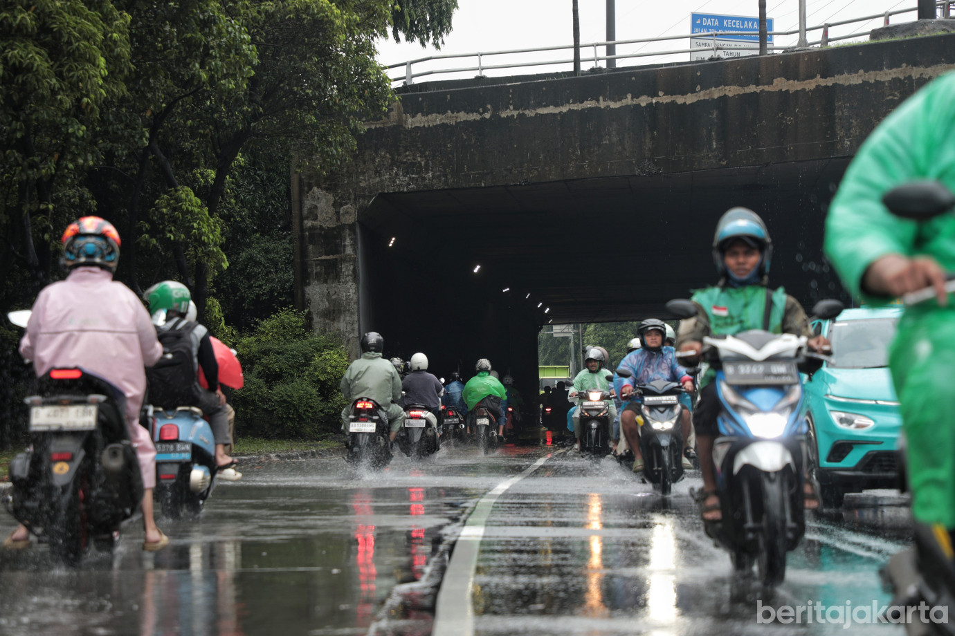 8.Contra Flow di Jalan DI Panjaitan.jpg