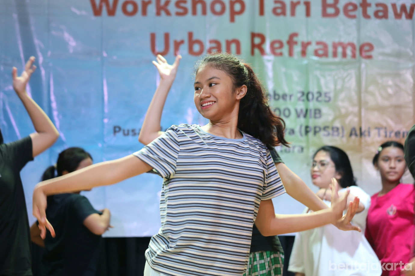 4 20 Peserta Ikuti Pelatihan Seni Tari Betawi di Jakarta Utara_4.jpg