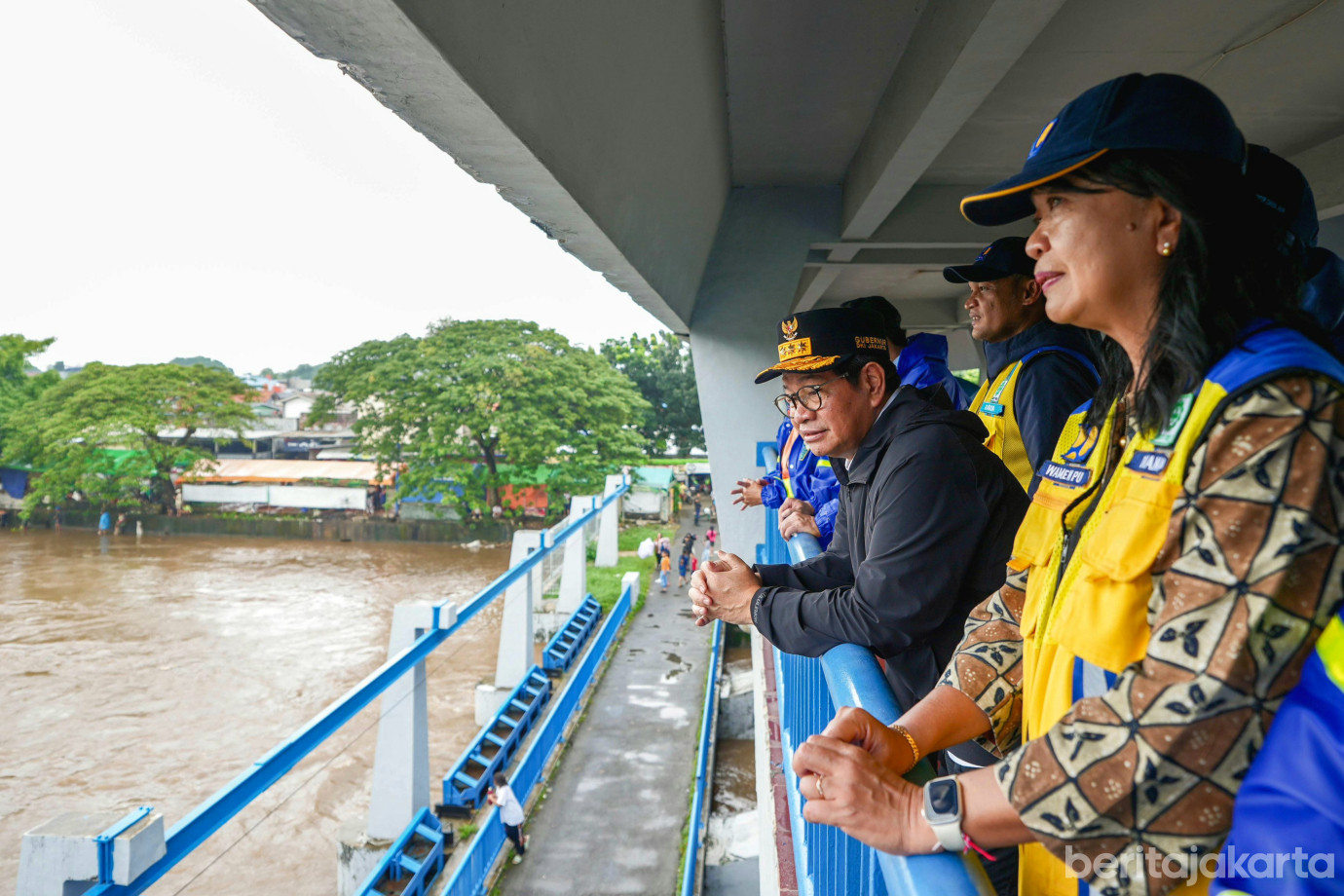 2 gub wamen kemenPU.jpg