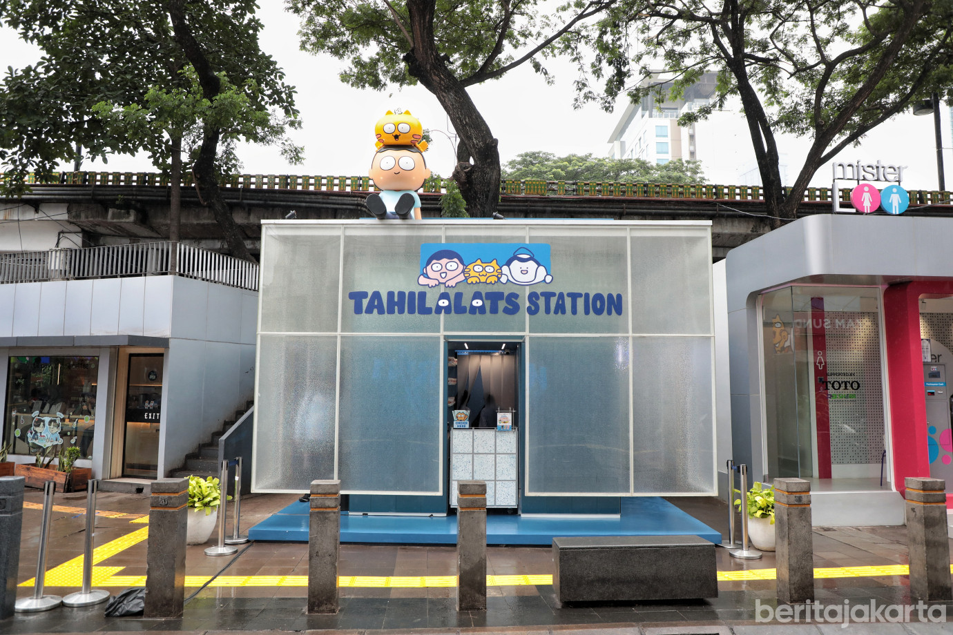 6.Wagub Hadiri Pembukaan Toko Kolaborasi MRT Jakarta dengan Tahilalats.jpg