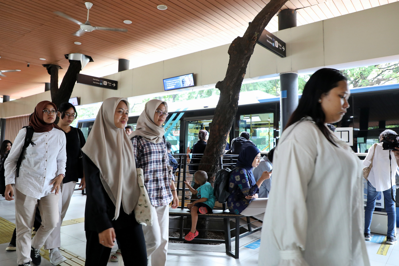 6.Pemprov DKI Gratiskan MRT, LRT dan Transjakarta.jpg