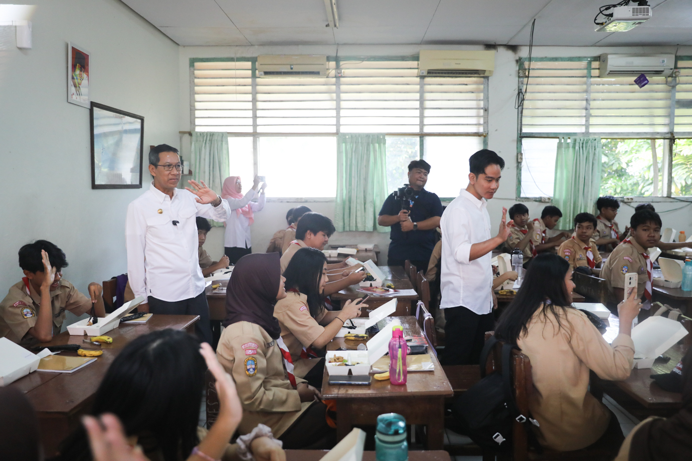 1 Makan bergizi 70-4.jpg