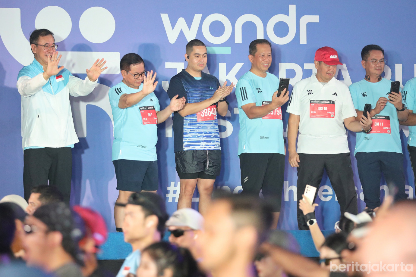 5.Pramono Ikut Lari Kategori 10 K di JRF 2025 .jpg