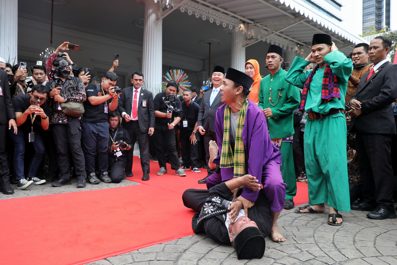 5.Pramono dan Rano Tiba di Balai Kota.jpg