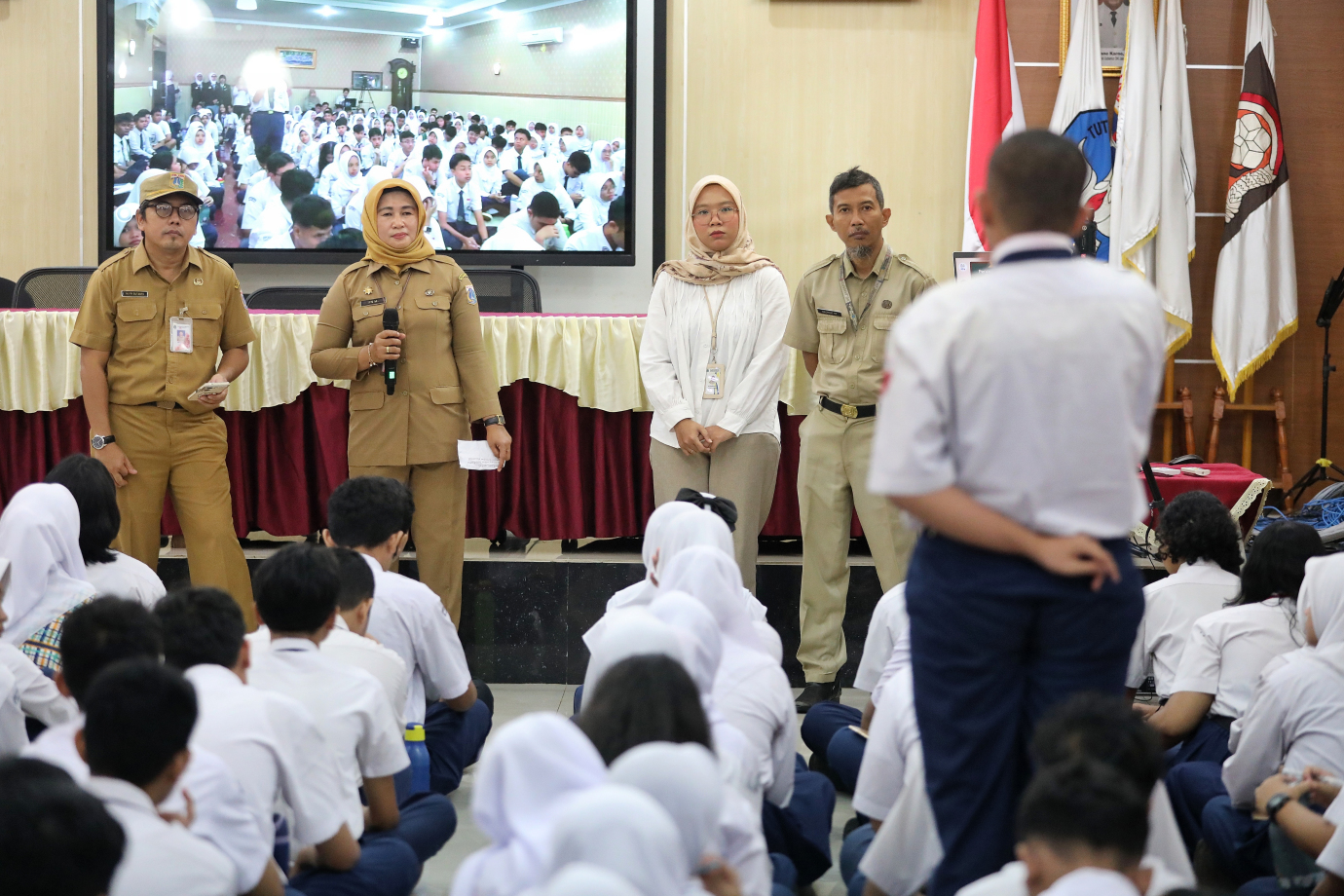 2.Dinas PPAPP DKI, Sosialisasikan Stop Bullying di SMAN 39 .jpg