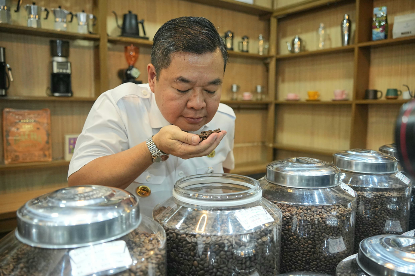 6 pj pasar santa.jpg
