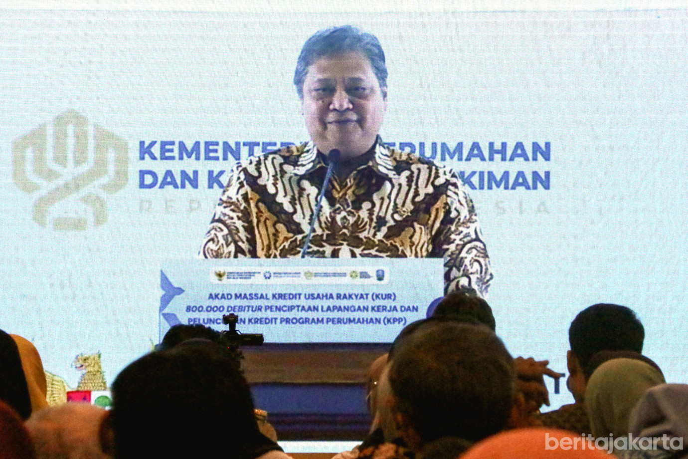 3 Wagub Rano Hadiri Secara Daring Akad Massal KUR 800.000 Debitur dan Peluncuran KPR_3.jpg