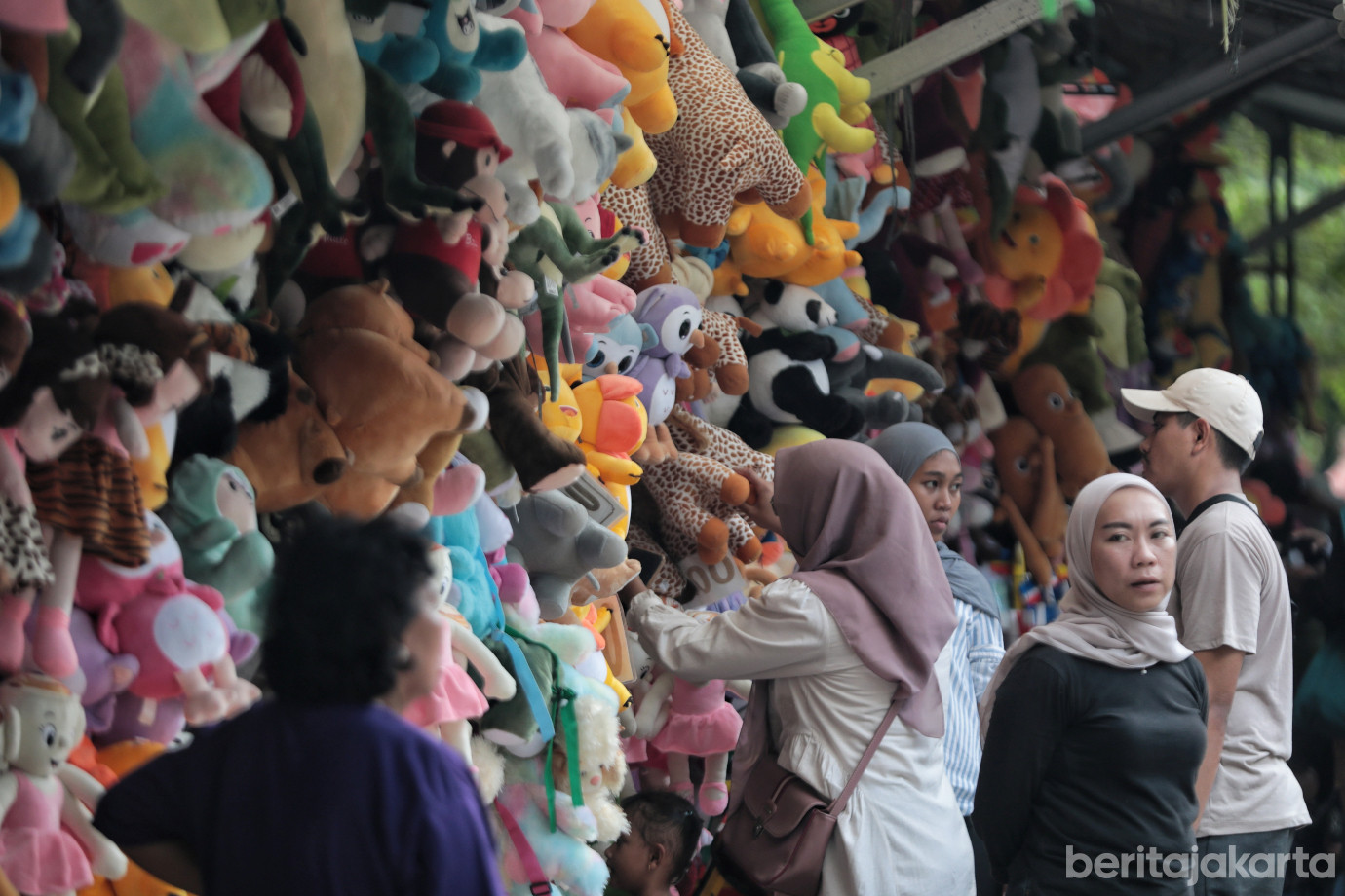8.Ragunan Ramai Dikunjungi Saat Libur Natal 2025.jpg