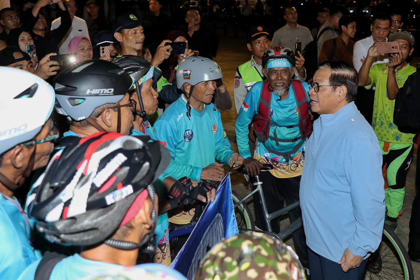 1.Pramono Resmi Buka Taman 24 Jam.jpg