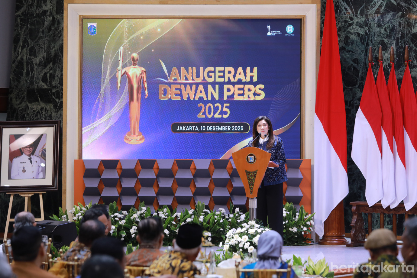 5-2anugerah dewan pers.jpg