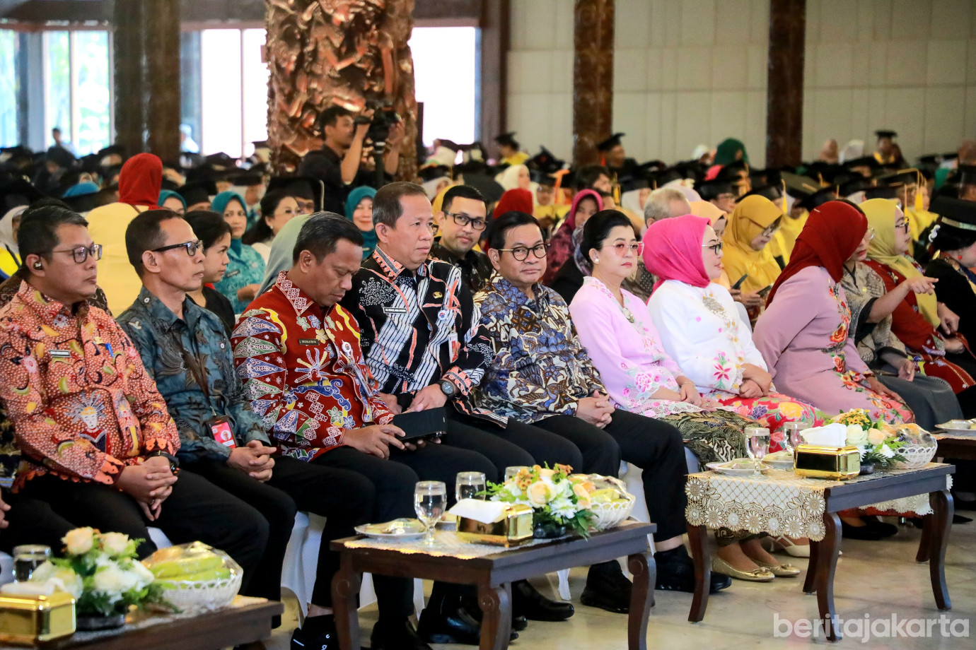 1-2wisudalansia.jpg