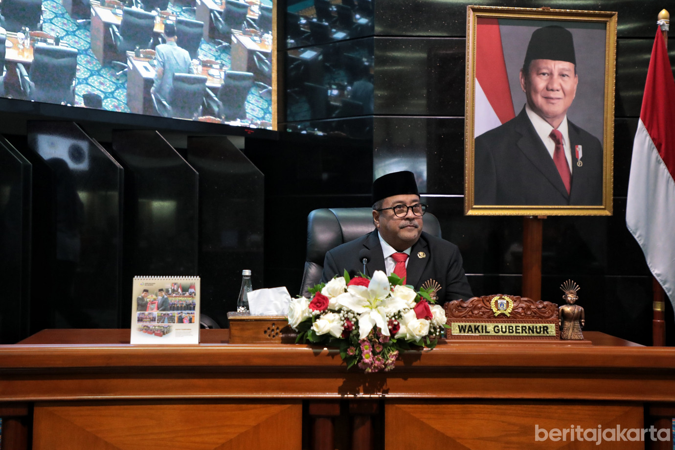 1.Wagub Hadiri Rapat Paripurna.jpg