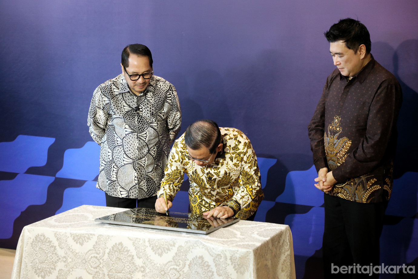 5.Gubernur Pramono Resmikan Fairview Hotel.jpg