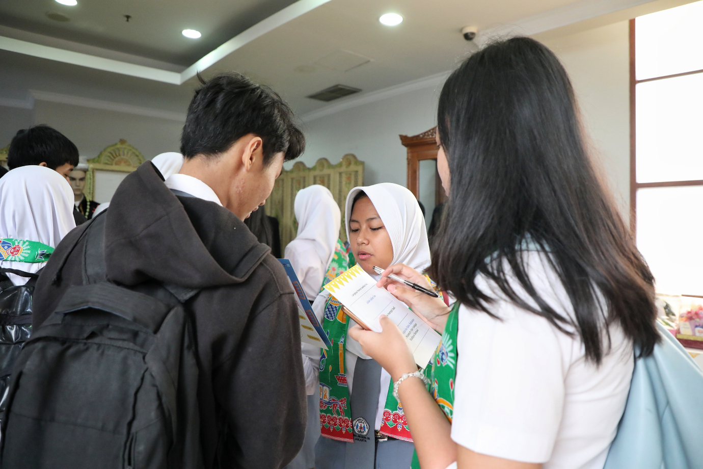 3.20 Peserta Didik Mengikuti Wisata Medis Ke Perkampungan Budaya Betawi.jpg