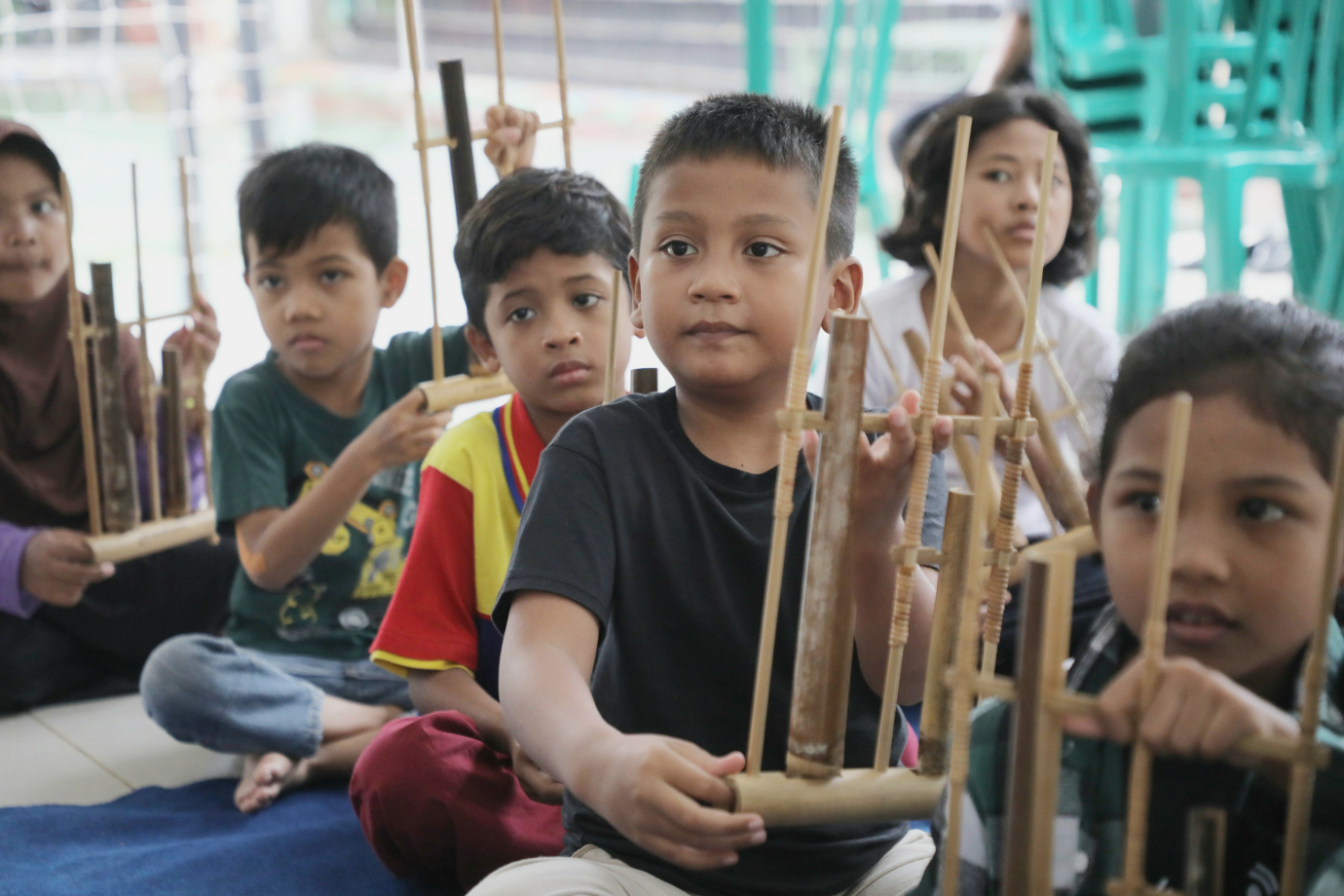 2 Pelatihan Angklung di RPTRA Matahari_2.jpg